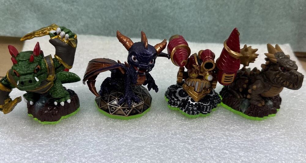 Lot Of 4 Skylanders Dino-Rang, Spyro, Drill Sergeant, Prism Break 2011 Spyro